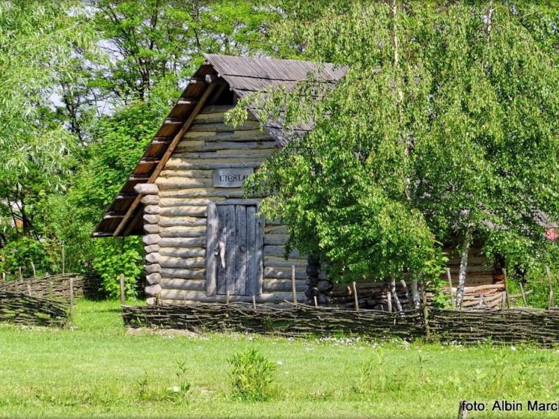 Park Archeologiczny "Osada VI Oraczy" Skansen w Bochni